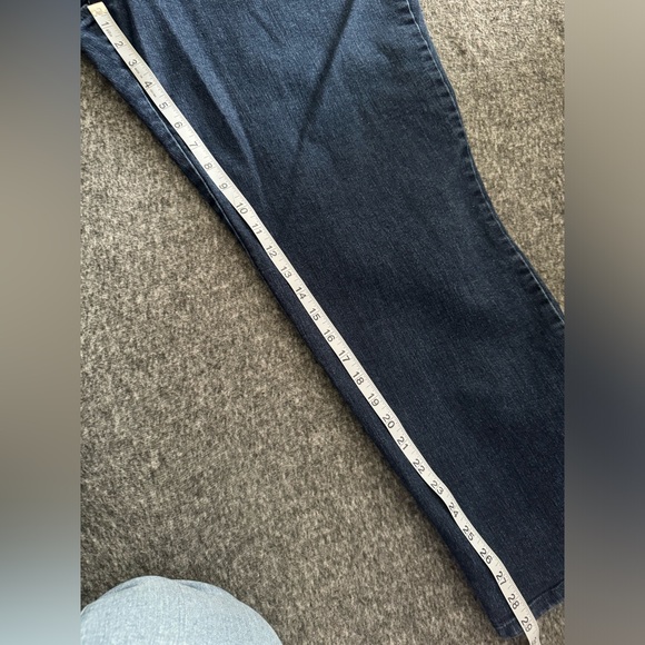 Gloria Vanderbilt Amanda Jeans 20W - Picture 6 of 8